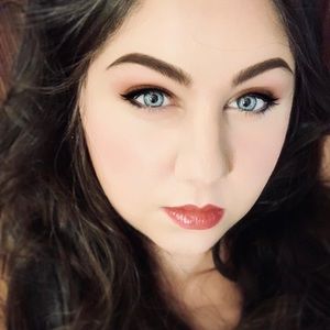 Meet your Posher, Angelica